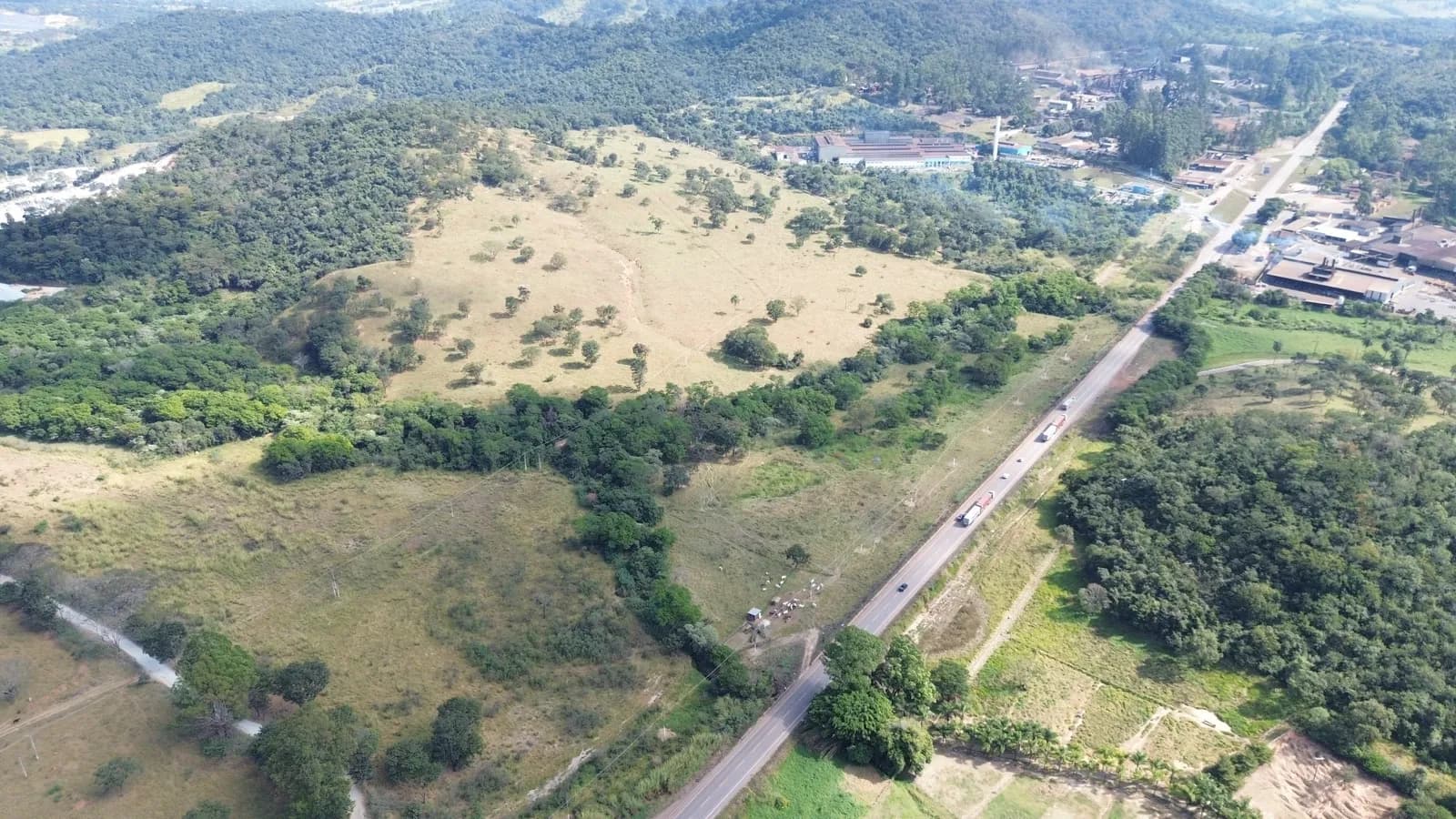 ÁREA PARA LOTEAMENTO EM ITAÚNA MG, Itaúna/MG