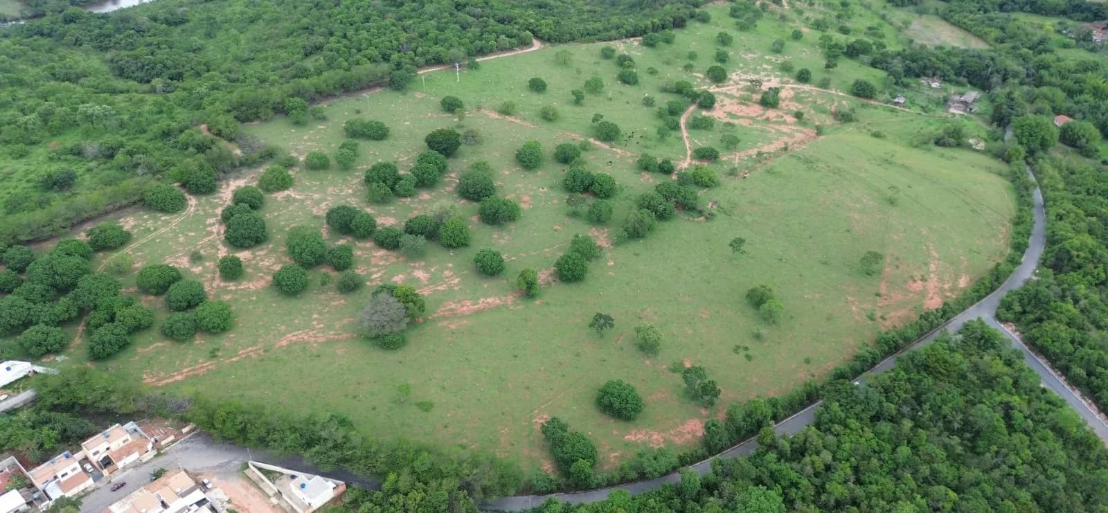 ÁREA EM DIVINÓPOLIS PARA LOTEAMENTO, Divinópolis/MG