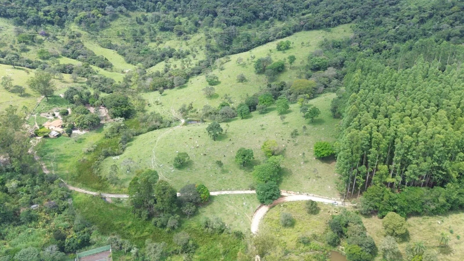 ÁREA COM 14 HECTARES, ÓTIMA LOCALIZAÇÃO EM ITAÚNA, Itaúna/MG